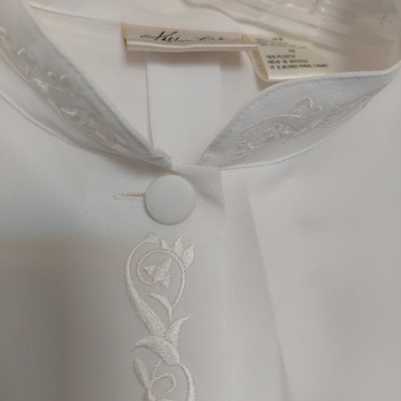 NOS W/Tag Kathie Lee White Blouse W/White Embroidery W/Side Slits On Bottom - Picture 7 of 16